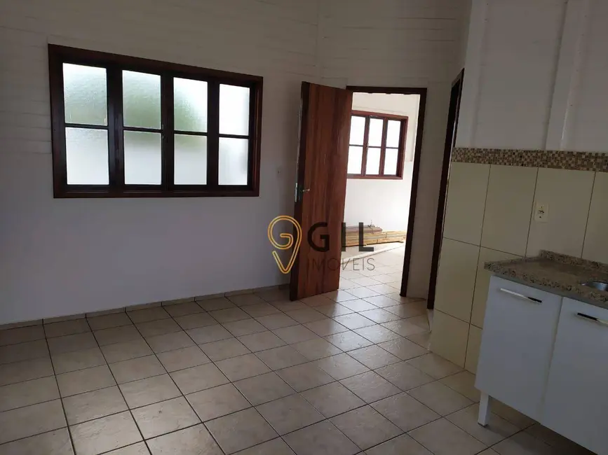 Sobrado com 5 quartos à venda, 261m2 em Parque Brasil, Jacarei - SP - imagem 6 Foto 6 de Sobrado com 5 quartos à venda, 261m2 em Parque Brasil, Jacarei - SP