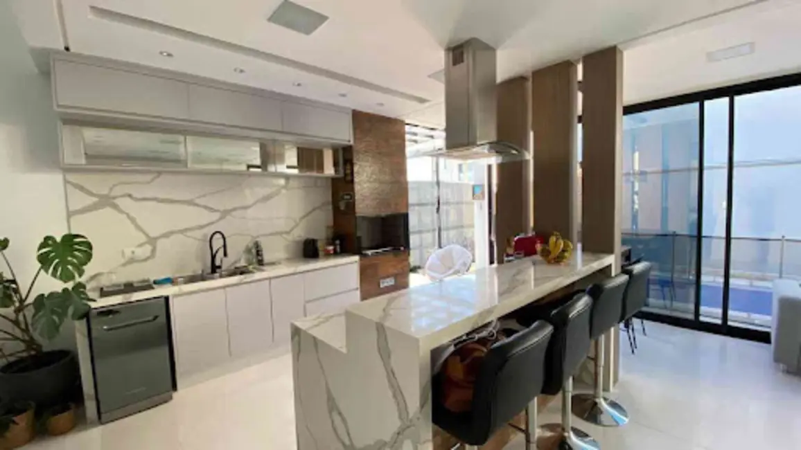 Foto 6 de Sobrado com 3 quartos à venda, 257m2 em Condomínio Residencial Fogaça, Jacarei - SP