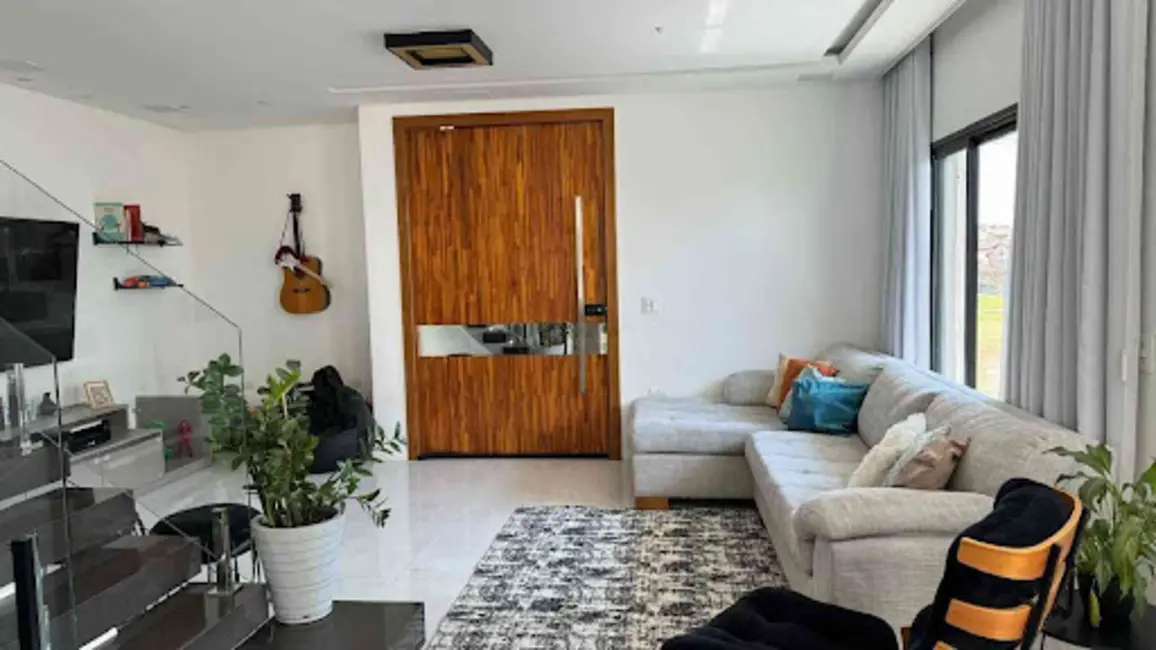 Foto 2 de Sobrado com 3 quartos à venda, 257m2 em Condomínio Residencial Fogaça, Jacarei - SP