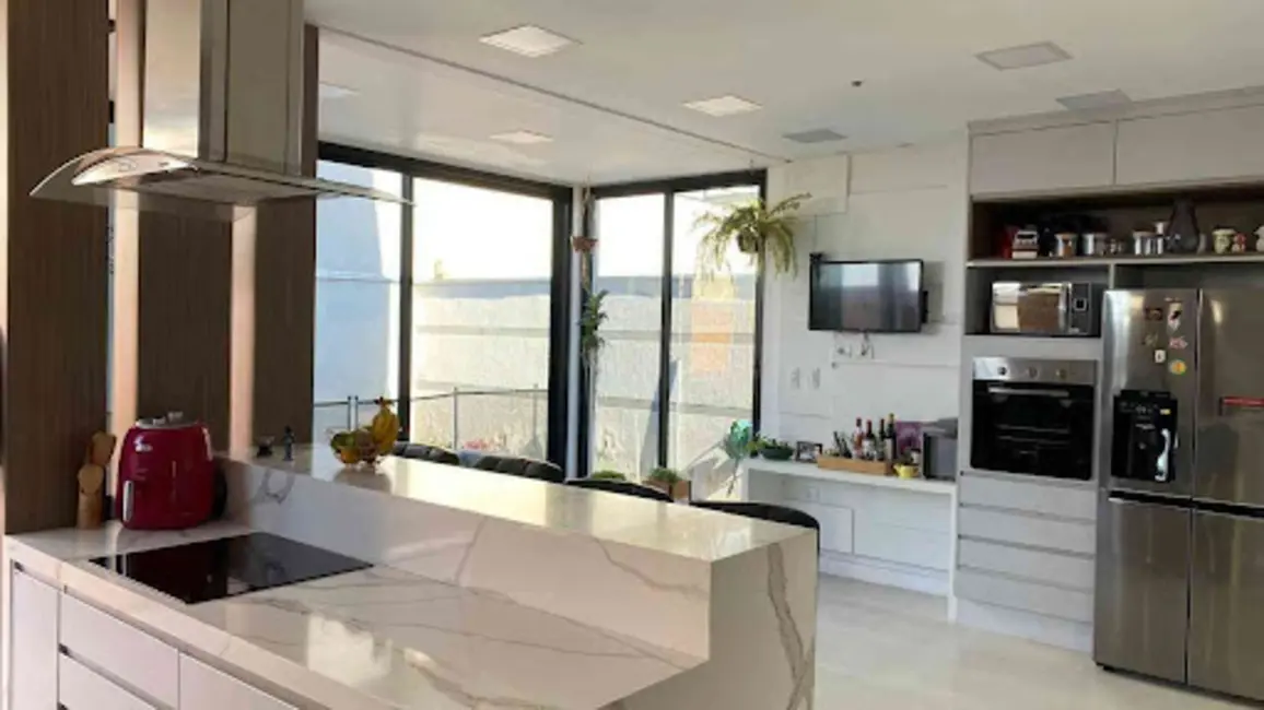 Foto 5 de Sobrado com 3 quartos à venda, 257m2 em Condomínio Residencial Fogaça, Jacarei - SP