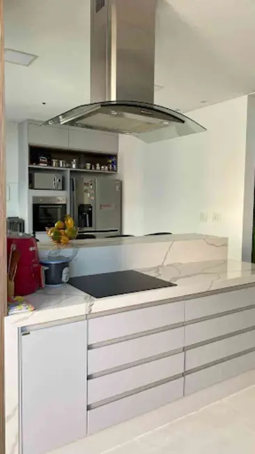 Foto 9 de Sobrado com 3 quartos à venda, 257m2 em Condomínio Residencial Fogaça, Jacarei - SP