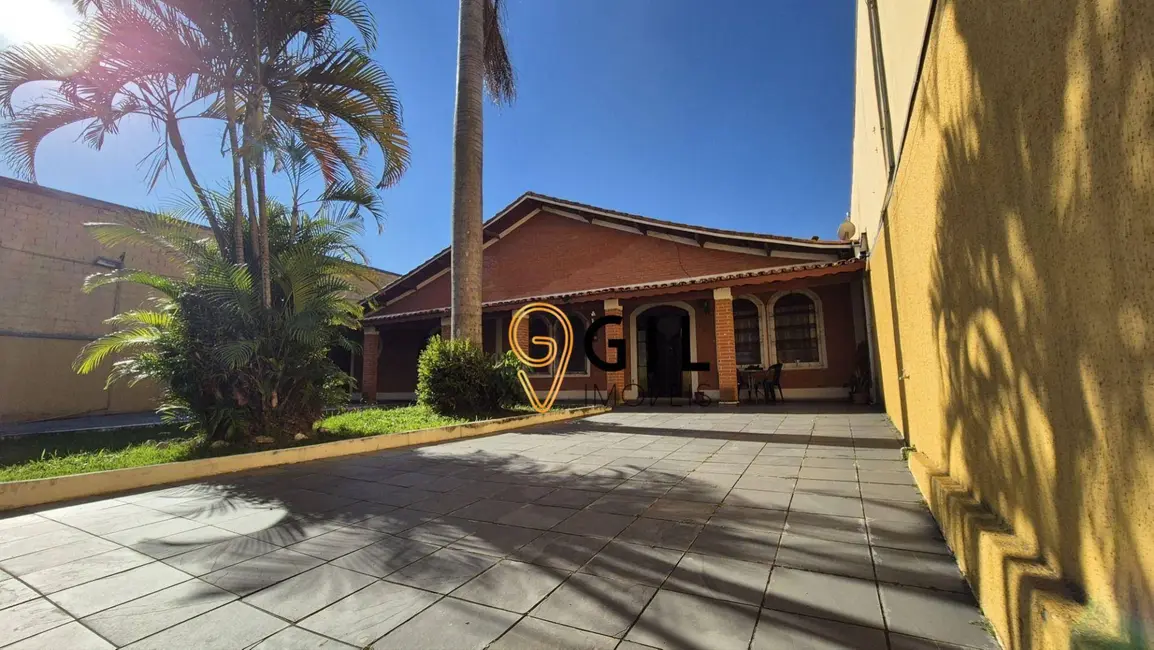 Foto 1 de Casa com 3 quartos à venda, 456m2 em Vila Pinheiro, Jacarei - SP