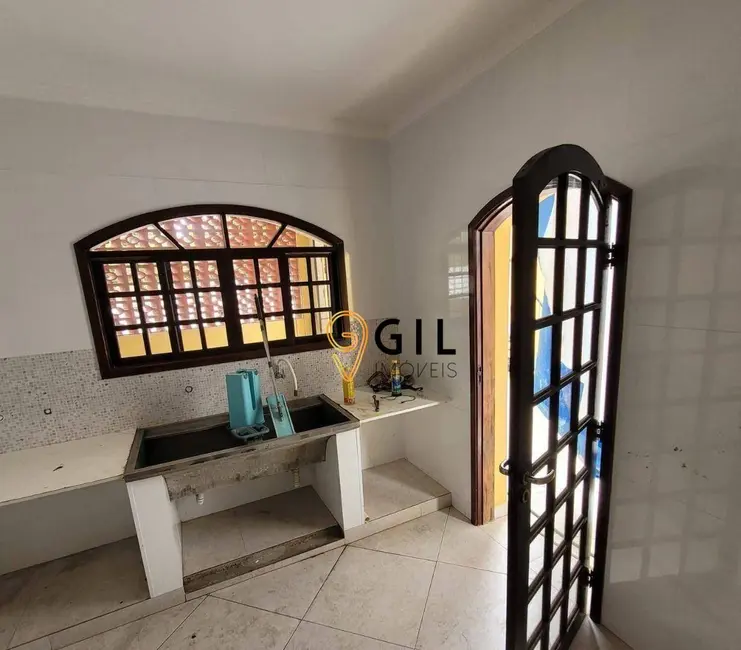 Foto 4 de Sobrado com 4 quartos para alugar, 500m2 em Jardim Santa Maria, Jacarei - SP