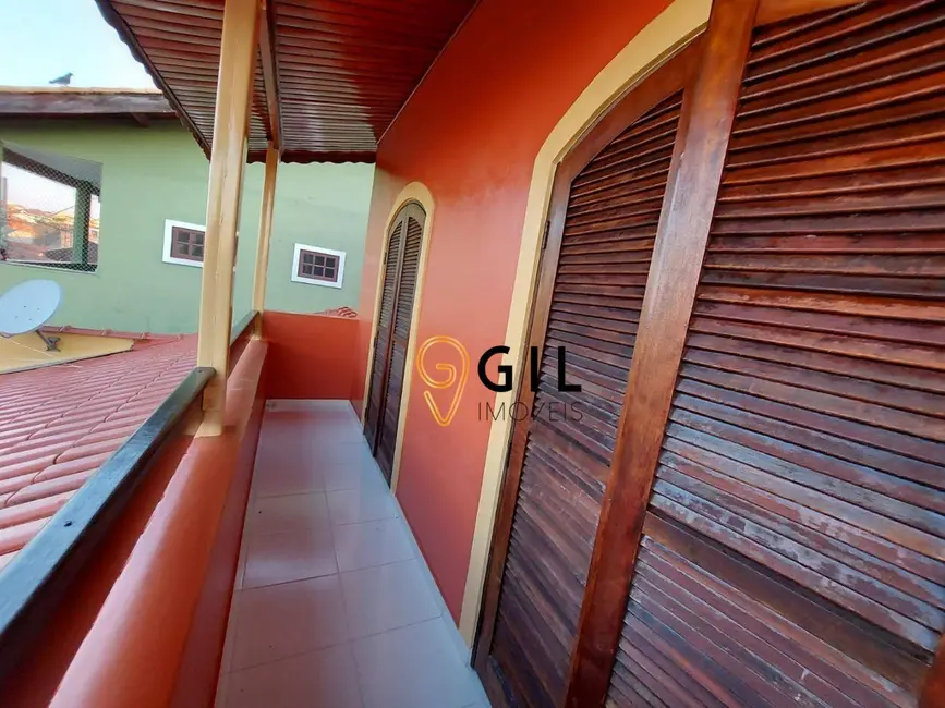 Sobrado com 4 quartos à venda, 250m2 em Jardim Altos de Santana I, Jacarei - SP - imagem 5 Foto 5 de Sobrado com 4 quartos à venda, 250m2 em Jardim Altos de Santana I, Jacarei - SP