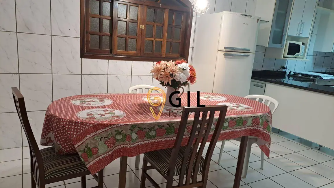 Sobrado com 4 quartos à venda, 250m2 em Jardim Altos de Santana I, Jacarei - SP - imagem 9 Foto 9 de Sobrado com 4 quartos à venda, 250m2 em Jardim Altos de Santana I, Jacarei - SP