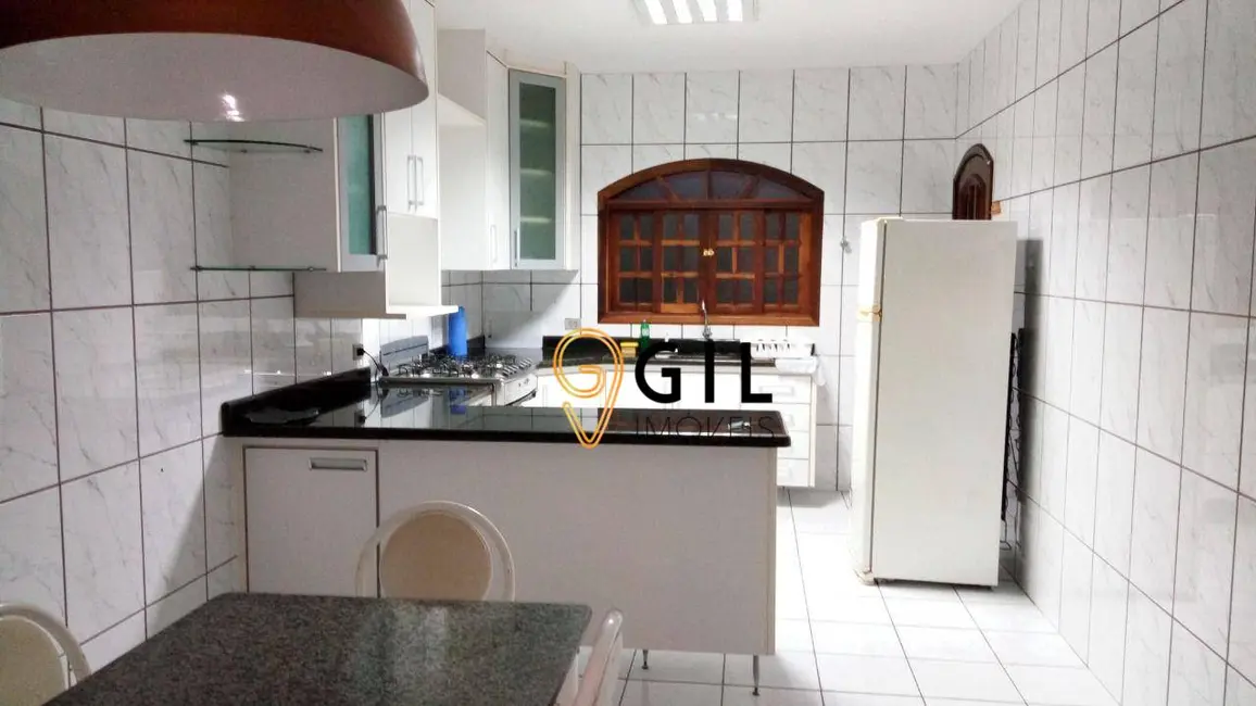 Sobrado com 4 quartos à venda, 250m2 em Jardim Altos de Santana I, Jacarei - SP - imagem 8 Foto 8 de Sobrado com 4 quartos à venda, 250m2 em Jardim Altos de Santana I, Jacarei - SP