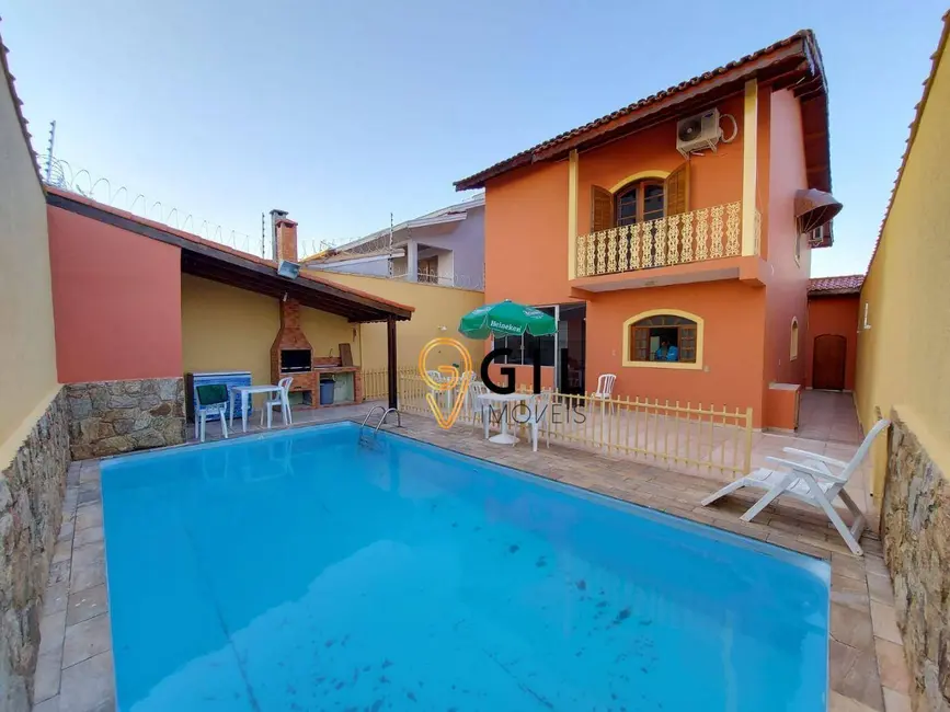 Sobrado com 4 quartos à venda, 250m2 em Jardim Altos de Santana I, Jacarei - SP - imagem 1 Foto 1 de Sobrado com 4 quartos à venda, 250m2 em Jardim Altos de Santana I, Jacarei - SP