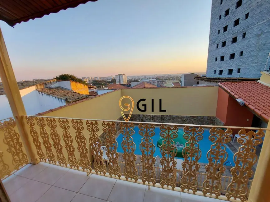 Sobrado com 4 quartos à venda, 250m2 em Jardim Altos de Santana I, Jacarei - SP - imagem 6 Foto 6 de Sobrado com 4 quartos à venda, 250m2 em Jardim Altos de Santana I, Jacarei - SP