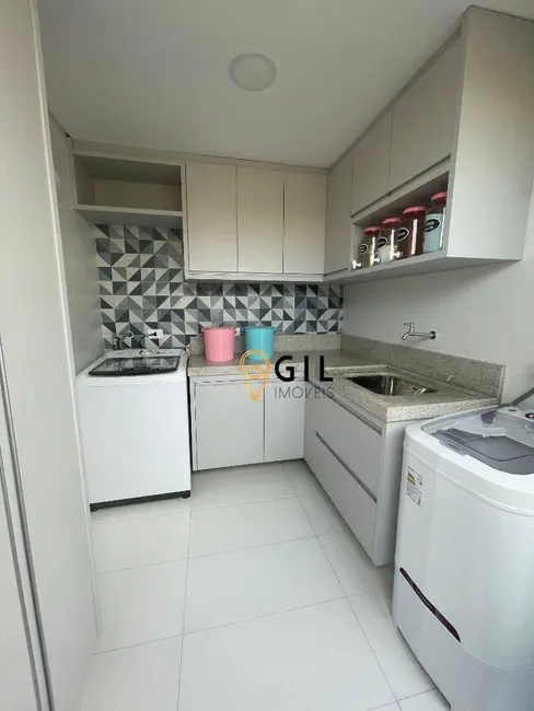 Foto 2 de Sobrado com 3 quartos à venda, 250m2 em Bandeira Branca, Jacarei - SP