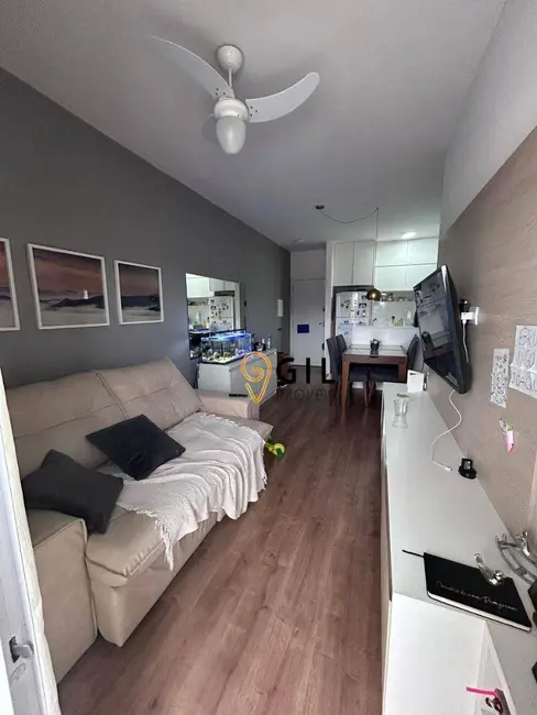 Foto 8 de Apartamento com 2 quartos à venda, 64m2 em Jardim Califórnia, Jacarei - SP