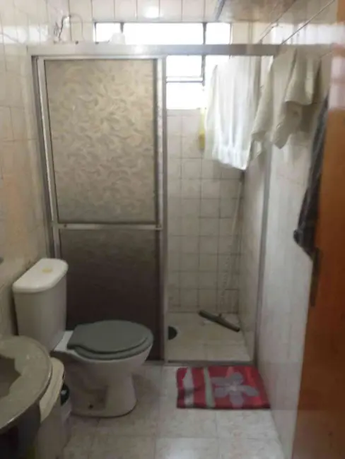 Foto 3 de Casa com 4 quartos à venda, 150m2 em Jardim Emília, Jacarei - SP