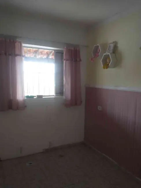 Foto 5 de Casa com 4 quartos à venda, 150m2 em Jardim Emília, Jacarei - SP