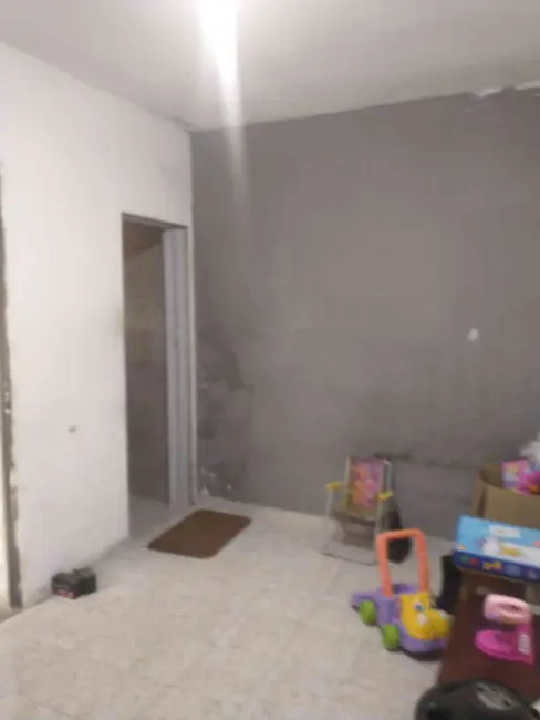 Foto 1 de Casa com 4 quartos à venda, 150m2 em Jardim Emília, Jacarei - SP