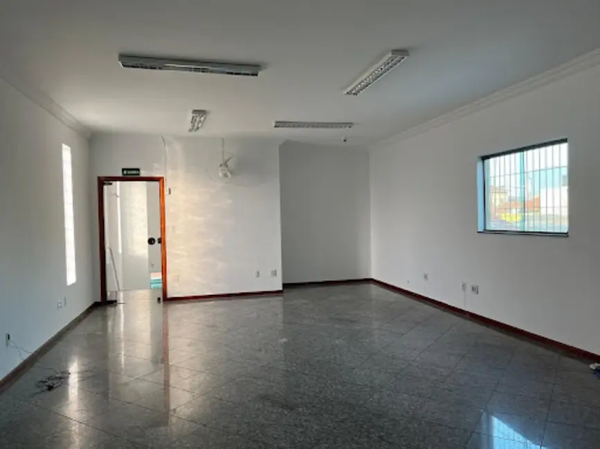 Loja para alugar, 420m2 em Centro, Jacarei - SP - imagem 7 Foto 7 de Loja para alugar, 420m2 em Centro, Jacarei - SP