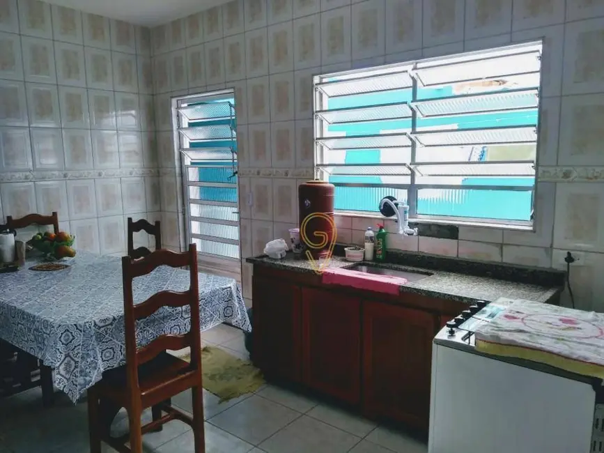 Foto 4 de Casa com 2 quartos à venda, 200m2 em Bandeira Branca, Jacarei - SP