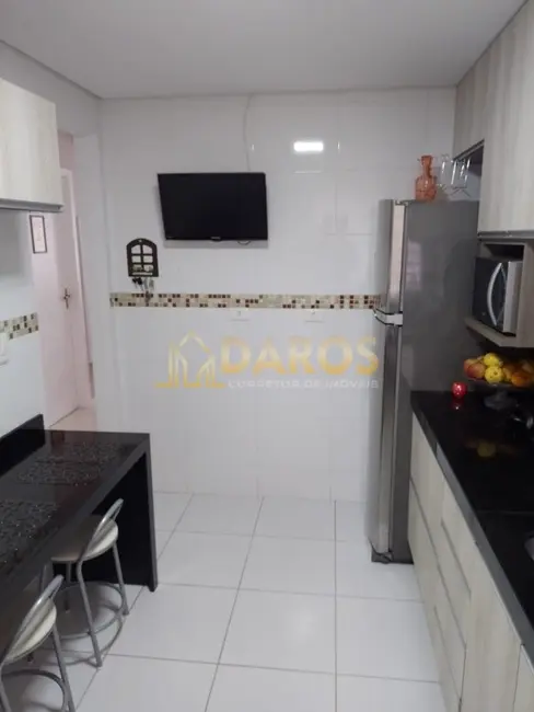 Casa com 3 quartos à venda, 74m2 em Cruzeiro, Sao Jose Dos Pinhais - PR - imagem 4 Foto 4 de Casa com 3 quartos à venda, 74m2 em Cruzeiro, Sao Jose Dos Pinhais - PR