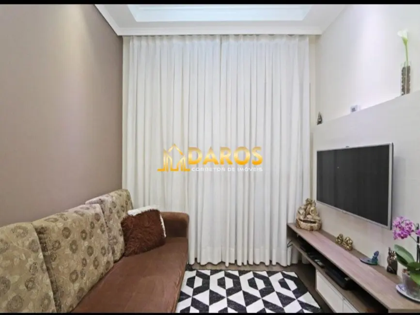 Apartamento com 3 quartos à venda, 67m2 em Uberaba, Curitiba - PR - imagem 3 Foto 3 de Apartamento com 3 quartos à venda, 67m2 em Uberaba, Curitiba - PR