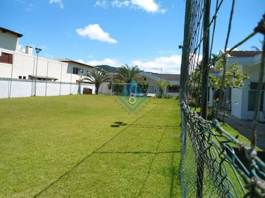 Casa com 7 quartos à venda e para alugar, 2000m2 em Acapulco, Guaruja - SP - imagem 7 Foto 7 de Casa com 7 quartos à venda e para alugar, 2000m2 em Acapulco, Guaruja - SP