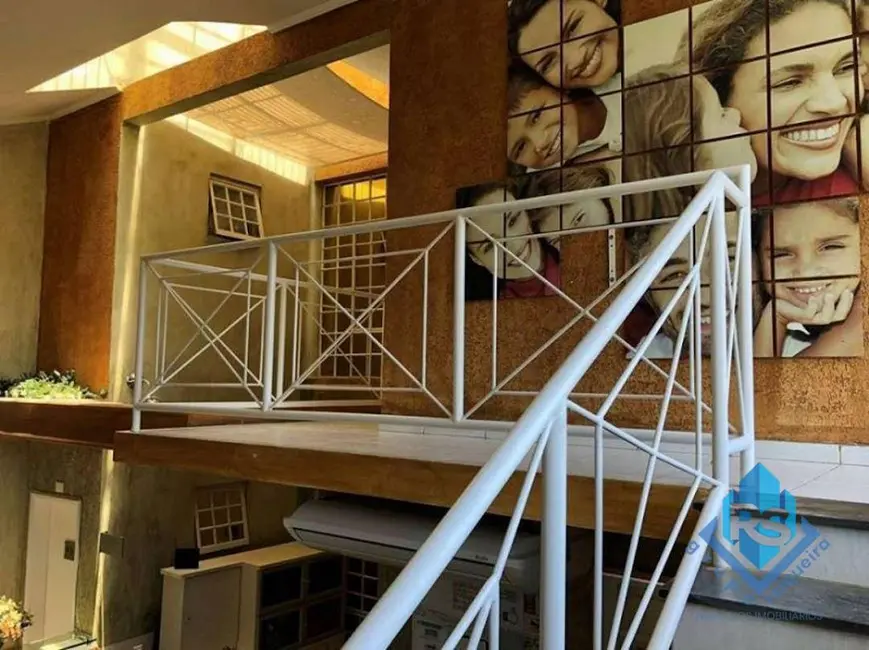 Foto 4 de Sobrado com 4 quartos à venda, 342m2 em Parque Ipê, São Paulo - SP