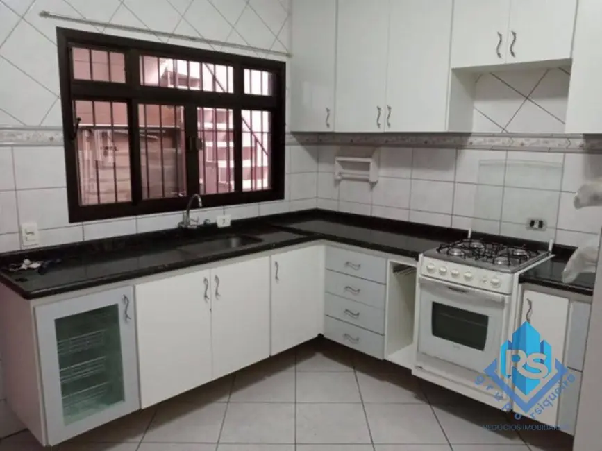 Foto 8 de Sobrado com 3 quartos à venda, 350m2 em Taboão, Diadema - SP