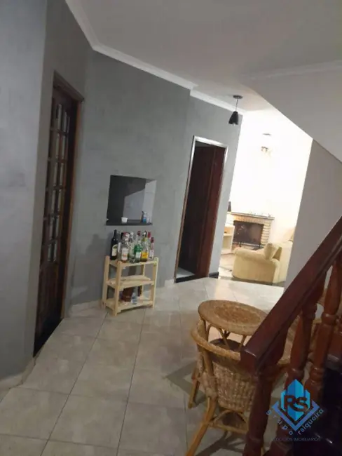 Foto 9 de Sobrado com 3 quartos para alugar, 220m2 em Sao Bernardo Do Campo - SP