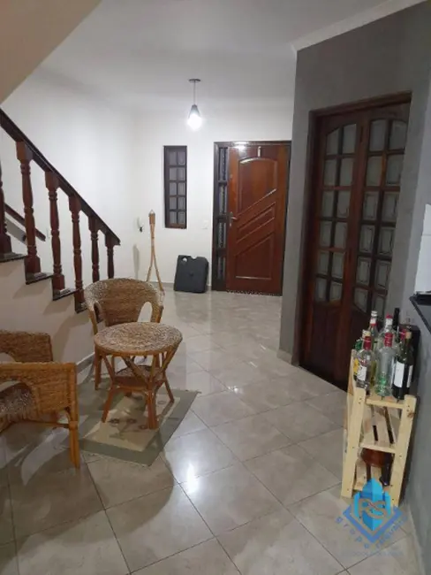 Foto 6 de Sobrado com 3 quartos para alugar, 220m2 em Sao Bernardo Do Campo - SP