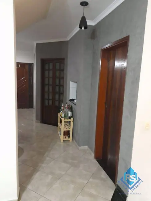 Foto 8 de Sobrado com 3 quartos para alugar, 220m2 em Sao Bernardo Do Campo - SP