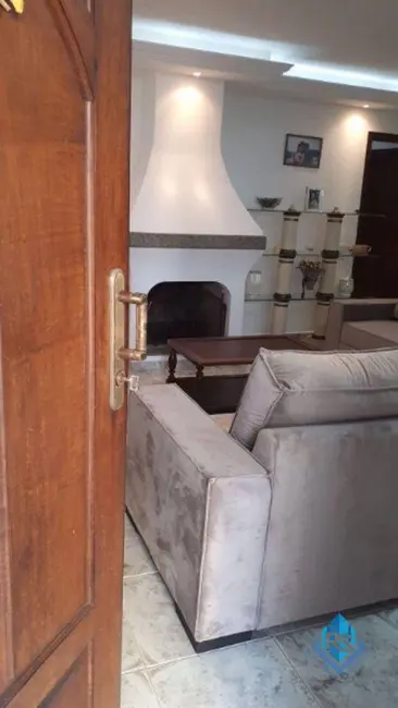 Sobrado com 5 quartos à venda, 432m2 em Nova Petrópolis, Sao Bernardo Do Campo - SP - imagem 6 Foto 6 de Sobrado com 5 quartos à venda, 432m2 em Nova Petrópolis, Sao Bernardo Do Campo - SP