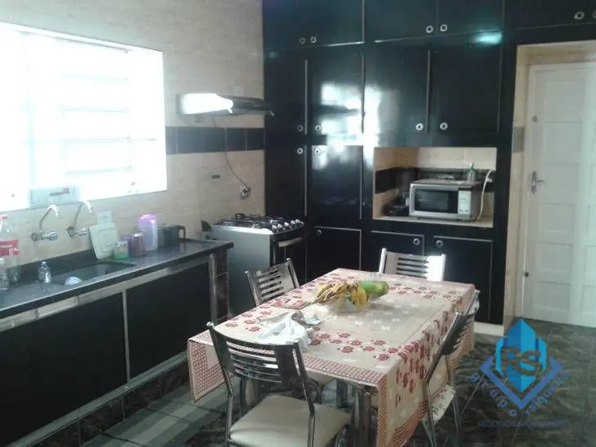 Sobrado com 3 quartos à venda, 250m2 em Vila Eldízia, Santo Andre - SP - imagem 4 Foto 4 de Sobrado com 3 quartos à venda, 250m2 em Vila Eldízia, Santo Andre - SP