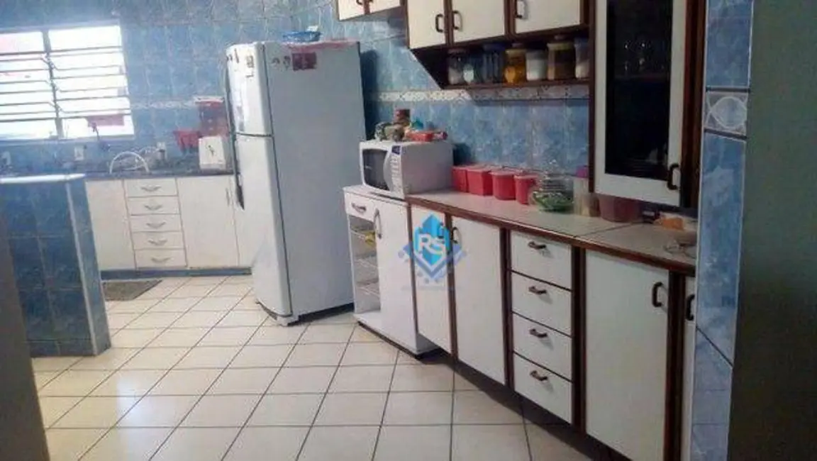 Sobrado com 3 quartos à venda, 243m2 em Sao Bernardo Do Campo - SP - imagem 6 Foto 6 de Sobrado com 3 quartos à venda, 243m2 em Sao Bernardo Do Campo - SP