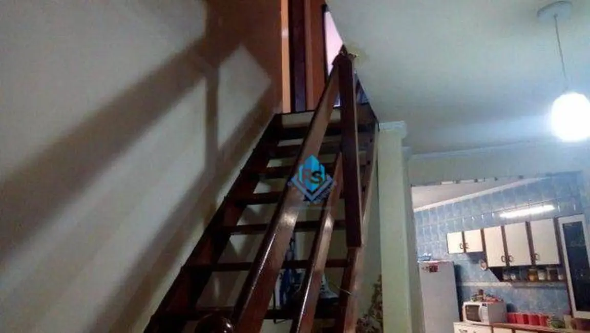 Sobrado com 3 quartos à venda, 243m2 em Sao Bernardo Do Campo - SP - imagem 5 Foto 5 de Sobrado com 3 quartos à venda, 243m2 em Sao Bernardo Do Campo - SP