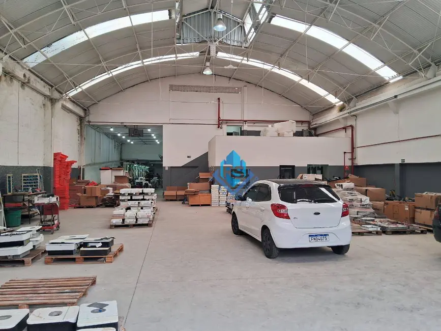 Foto 1 de Armazém / Galpão para alugar, 1350m2 em Campestre, Santo Andre - SP