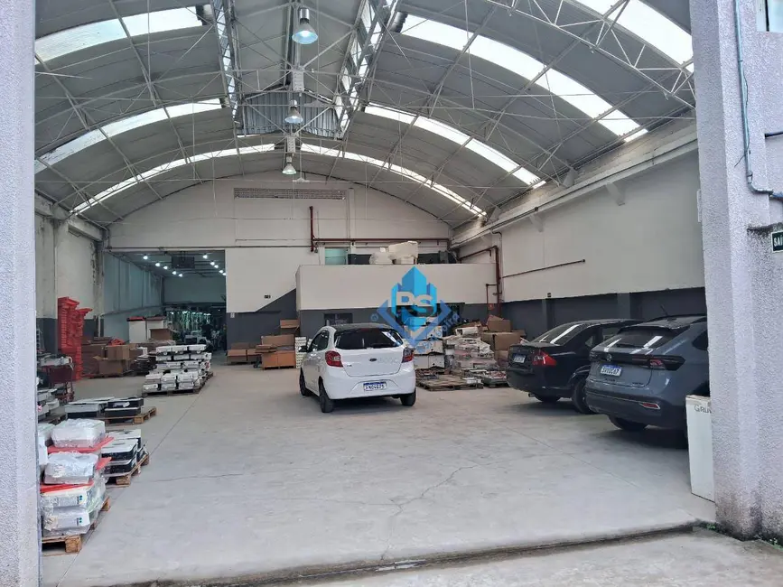 Foto 2 de Armazém / Galpão para alugar, 1350m2 em Campestre, Santo Andre - SP