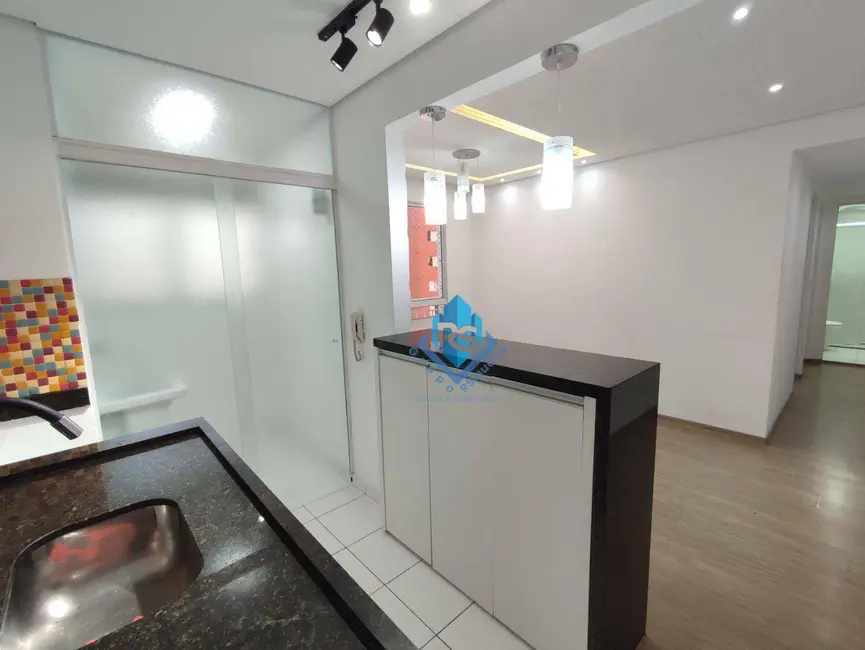 Apartamento com 2 quartos para alugar, 44m2 em Canhema, Diadema - SP - imagem 9 Foto 9 de Apartamento com 2 quartos para alugar, 44m2 em Canhema, Diadema - SP