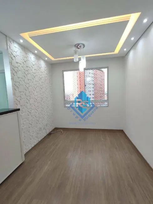 Apartamento com 2 quartos para alugar, 44m2 em Canhema, Diadema - SP - imagem 3 Foto 3 de Apartamento com 2 quartos para alugar, 44m2 em Canhema, Diadema - SP