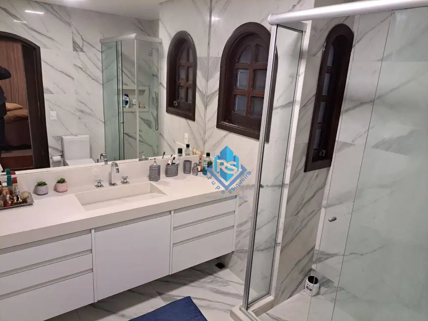 Foto 9 de Sobrado com 3 quartos à venda, 300m2 em Vila Alto de Santo André, Santo Andre - SP