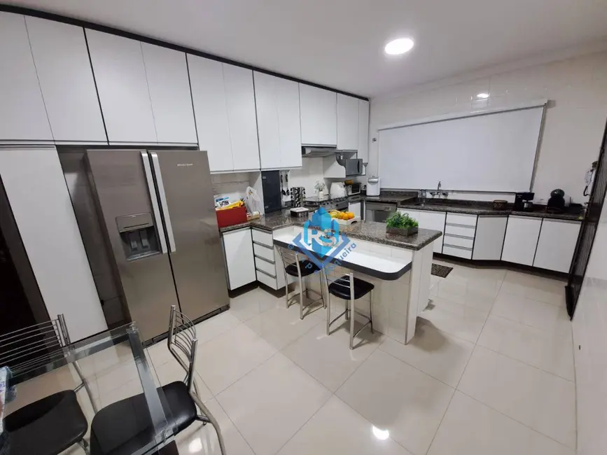 Foto 5 de Sobrado com 3 quartos à venda, 300m2 em Vila Alto de Santo André, Santo Andre - SP
