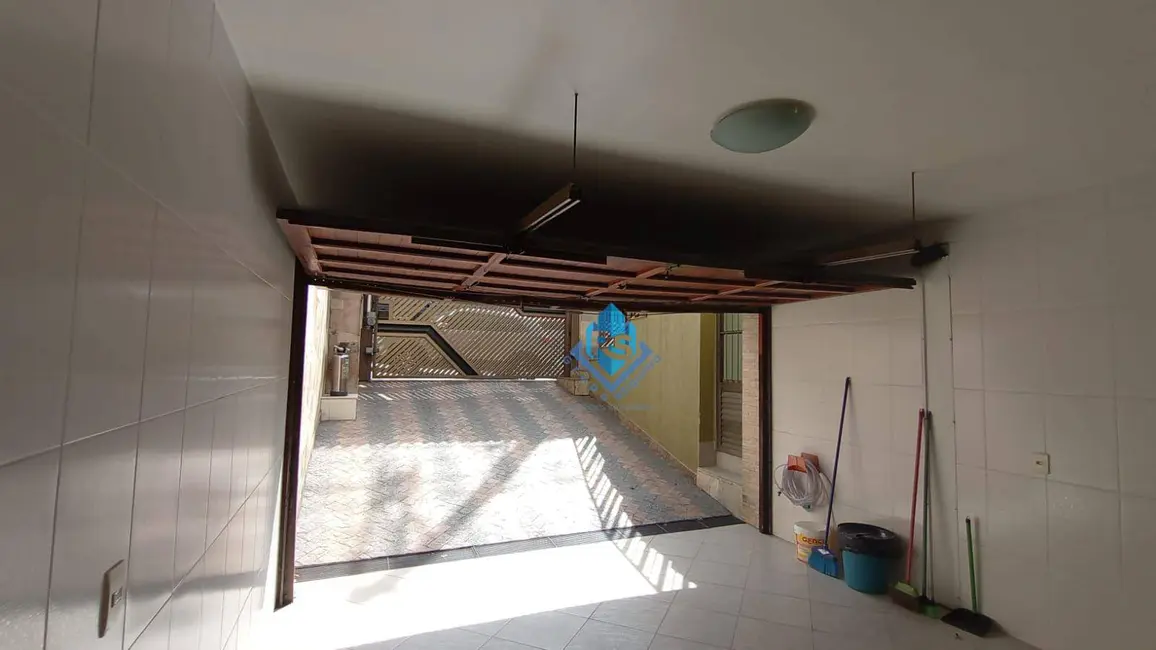 Sobrado com 3 quartos à venda, 186m2 em Sao Bernardo Do Campo - SP - imagem 5 Foto 5 de Sobrado com 3 quartos à venda, 186m2 em Sao Bernardo Do Campo - SP