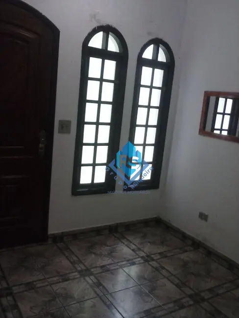 Sobrado com 2 quartos à venda, 156m2 em Sao Bernardo Do Campo - SP - imagem 8 Foto 8 de Sobrado com 2 quartos à venda, 156m2 em Sao Bernardo Do Campo - SP