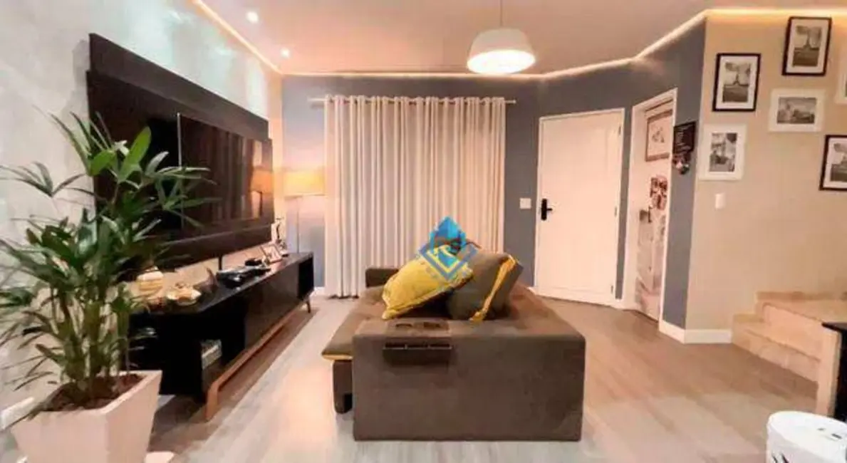 Casa de Condomínio com 3 quartos à venda, 118m2 em Vila Homero Thon, Santo Andre - SP - imagem 2 Foto 2 de Casa de Condomínio com 3 quartos à venda, 118m2 em Vila Homero Thon, Santo Andre - SP