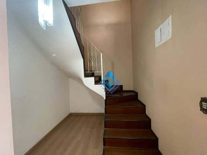 Sobrado com 3 quartos à venda, 137m2 em Santa Terezinha, Sao Bernardo Do Campo - SP - imagem 9 Foto 9 de Sobrado com 3 quartos à venda, 137m2 em Santa Terezinha, Sao Bernardo Do Campo - SP