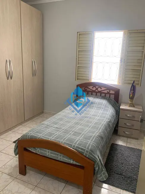 Casa com 3 quartos à venda, 160m2 em Sao Bernardo Do Campo - SP - imagem 9 Foto 9 de Casa com 3 quartos à venda, 160m2 em Sao Bernardo Do Campo - SP