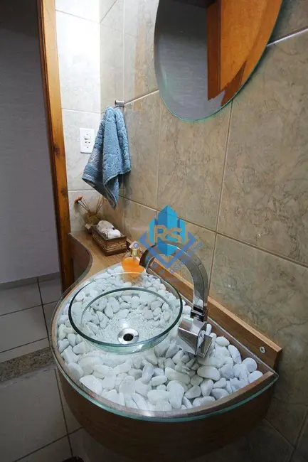 Sobrado com 3 quartos à venda, 112m2 em Sao Bernardo Do Campo - SP - imagem 9 Foto 9 de Sobrado com 3 quartos à venda, 112m2 em Sao Bernardo Do Campo - SP