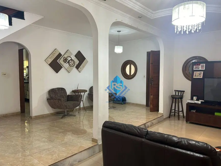 Foto 3 de Sobrado com 4 quartos à venda e para alugar, 160m2 em Jardim Maria Adelaide, Sao Bernardo Do Campo - SP