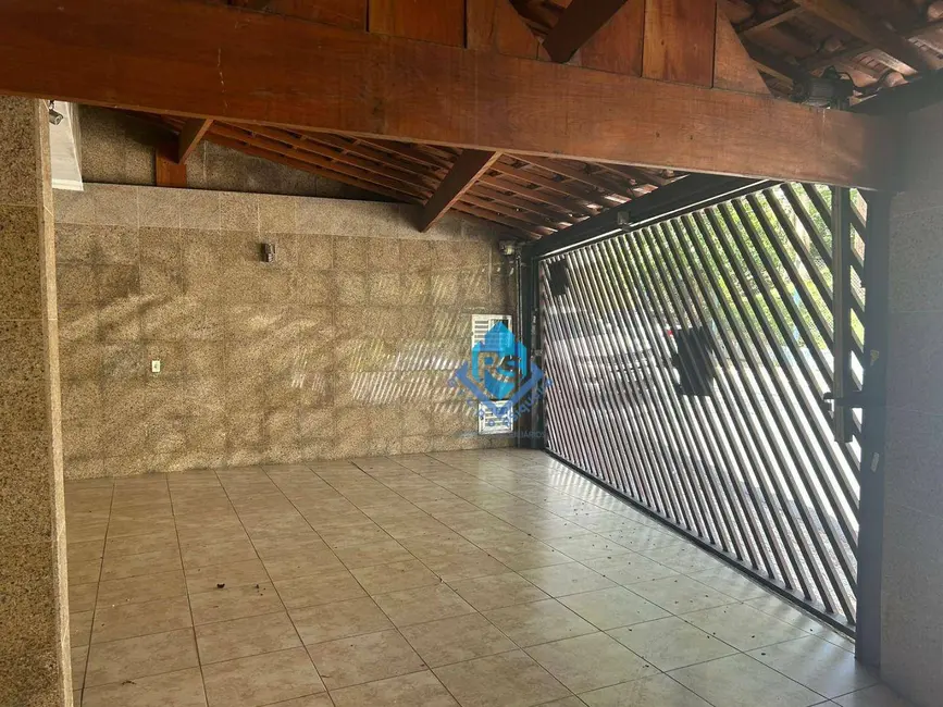 Foto 2 de Sobrado com 4 quartos à venda e para alugar, 160m2 em Jardim Maria Adelaide, Sao Bernardo Do Campo - SP