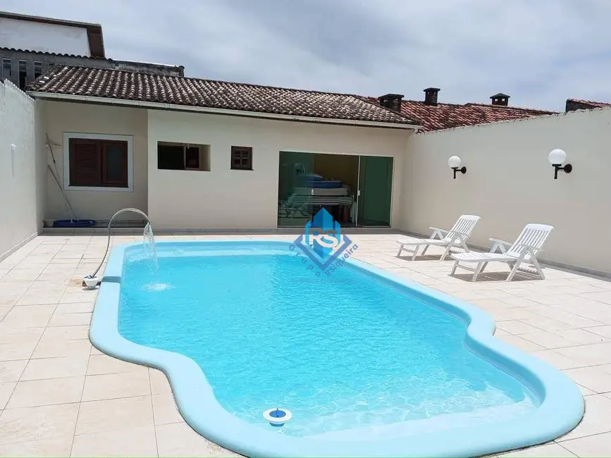 Foto 3 de Sobrado com 5 quartos à venda, 370m2 em Itanhaem - SP