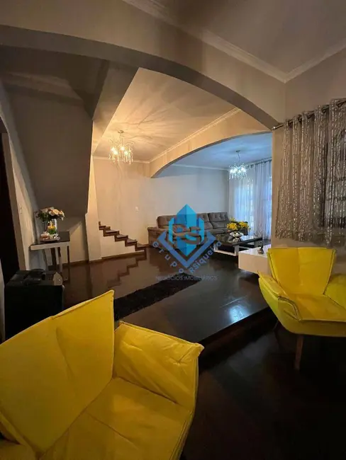 Foto 9 de Sobrado com 3 quartos à venda e para alugar, 216m2 em Nova Gerty, Sao Caetano Do Sul - SP