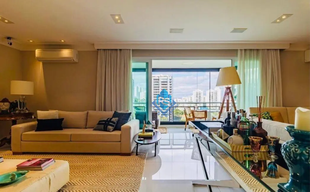 Apartamento com 4 quartos à venda, 350m2 em Santo Amaro, São Paulo - SP - imagem 8 Foto 8 de Apartamento com 4 quartos à venda, 350m2 em Santo Amaro, São Paulo - SP