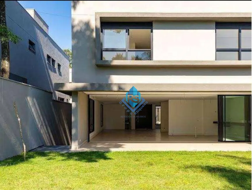 Sobrado com 4 quartos à venda, 370m2 em São Paulo - SP - imagem 2 Foto 2 de Sobrado com 4 quartos à venda, 370m2 em São Paulo - SP