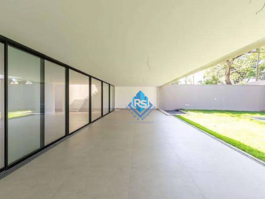 Sobrado com 4 quartos à venda, 370m2 em São Paulo - SP - imagem 5 Foto 5 de Sobrado com 4 quartos à venda, 370m2 em São Paulo - SP